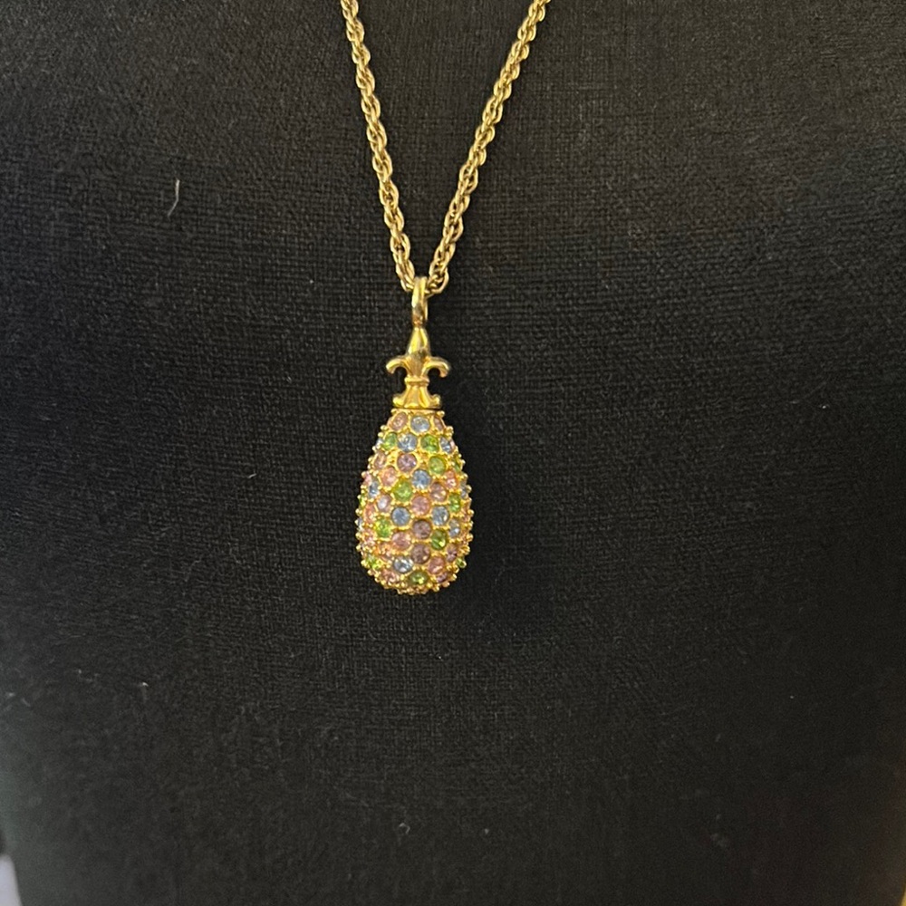 Joan Rivers Gold Teardrop Pendant Necklace - Picture 2 of 2
